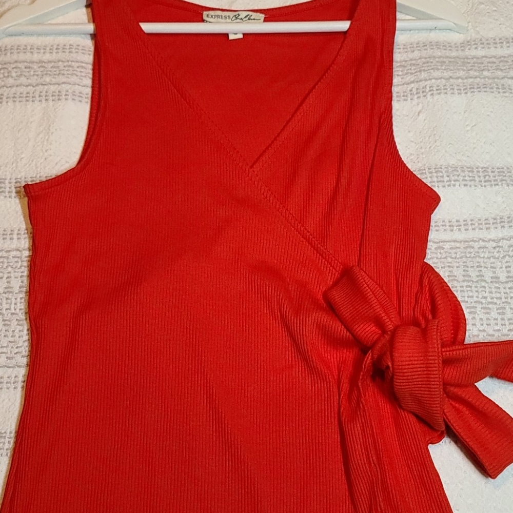 EXPRESS, Top - Picture 2 of 2